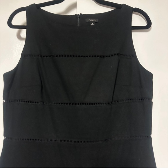 Ann Taylor Sleeveless Black Sheath Dress Lined eyelet details Size 8 - Picture 3 of 7